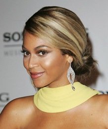 Beyonce Knowles arrives at the Sony/BMG Grammy After Party at th