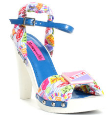 betseyville-vanecia-heel-white-blue.jpg