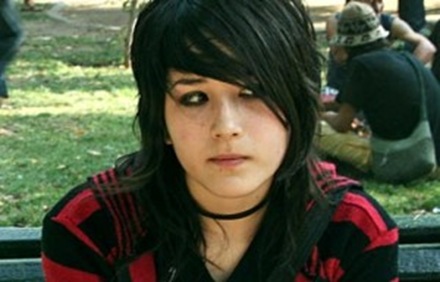 emo-1-300x192