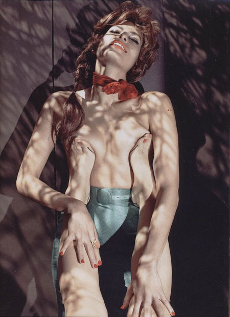 eva-mendes-topless-italian-vogue-13.jpg