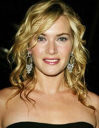 Kate Winslet arriving to the New York premiere of 'Finding Neverland' at the Brooklyn Museum in Brooklyn, New York on October 25, 2004.  Brooklyn, New York  Photo © Matt Baron/BEImages