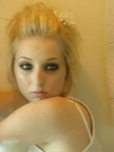 emoblonde