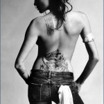jolieangelina-tatuajes-espalda