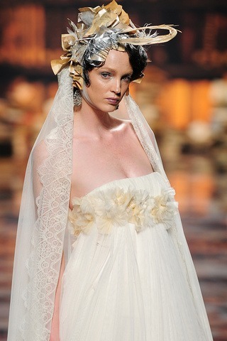 vestidos-de-novia-2011-victorio-lucchino-3