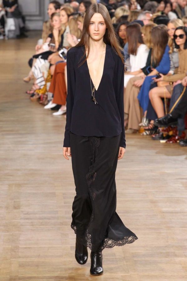 Catálogo Chloé Primavera Verano-2016-falda-negra-encaje