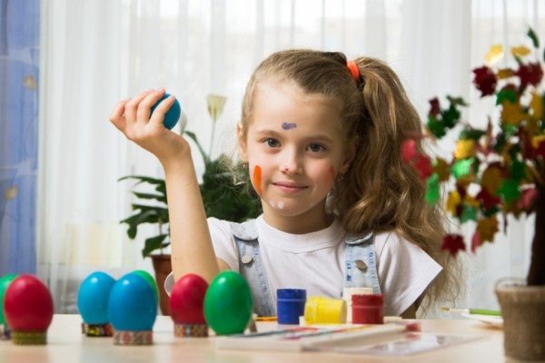 Foto peinados niña coleta lateral 