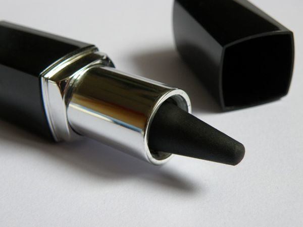 el-delineado-de-ojos-perfecto-delineador-punta-redonda