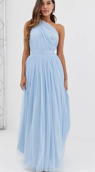 Vestido de dama de honor azul asimétrico