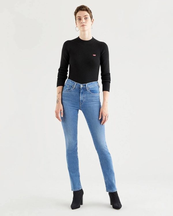 Como se llevan los vaqueros este verano vaqueros recto levis 