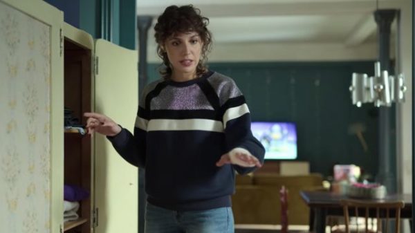 Mejores outfits valeria jersey rayas lola 