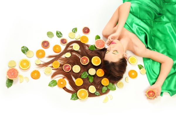 Pomelos sobre melena