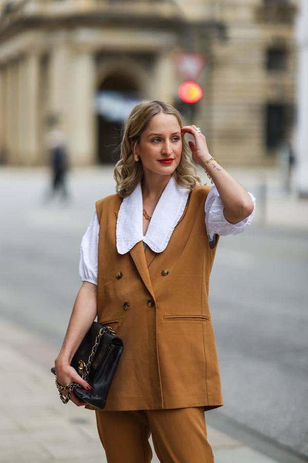 Tendencias cheugy llevaras cinturones chaleco 1